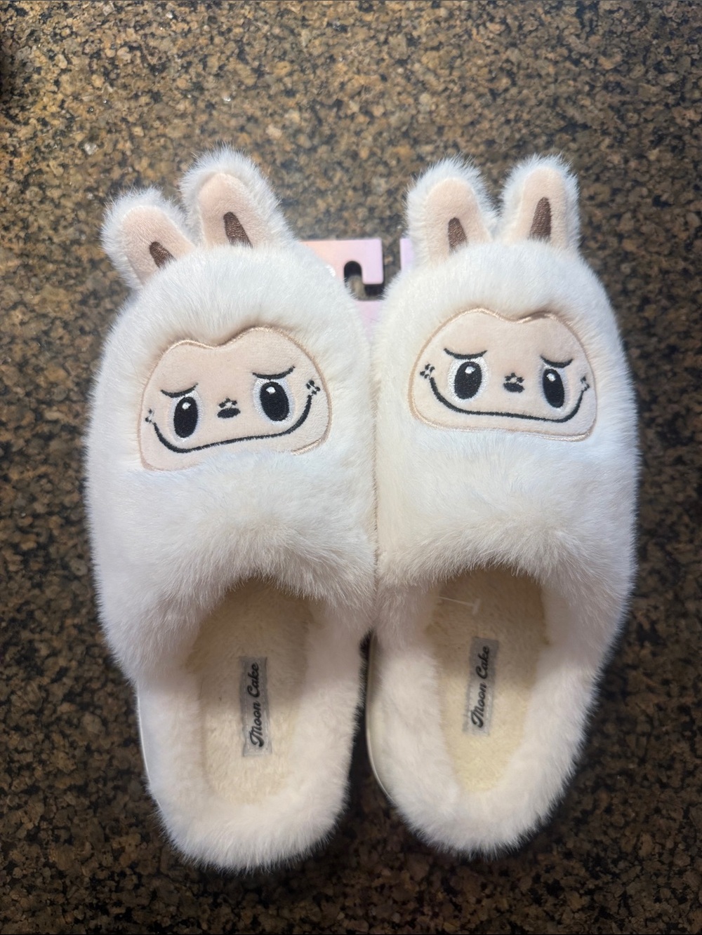 Labubu by mood pop  Plush Slippers - Cream women’s size 9/10